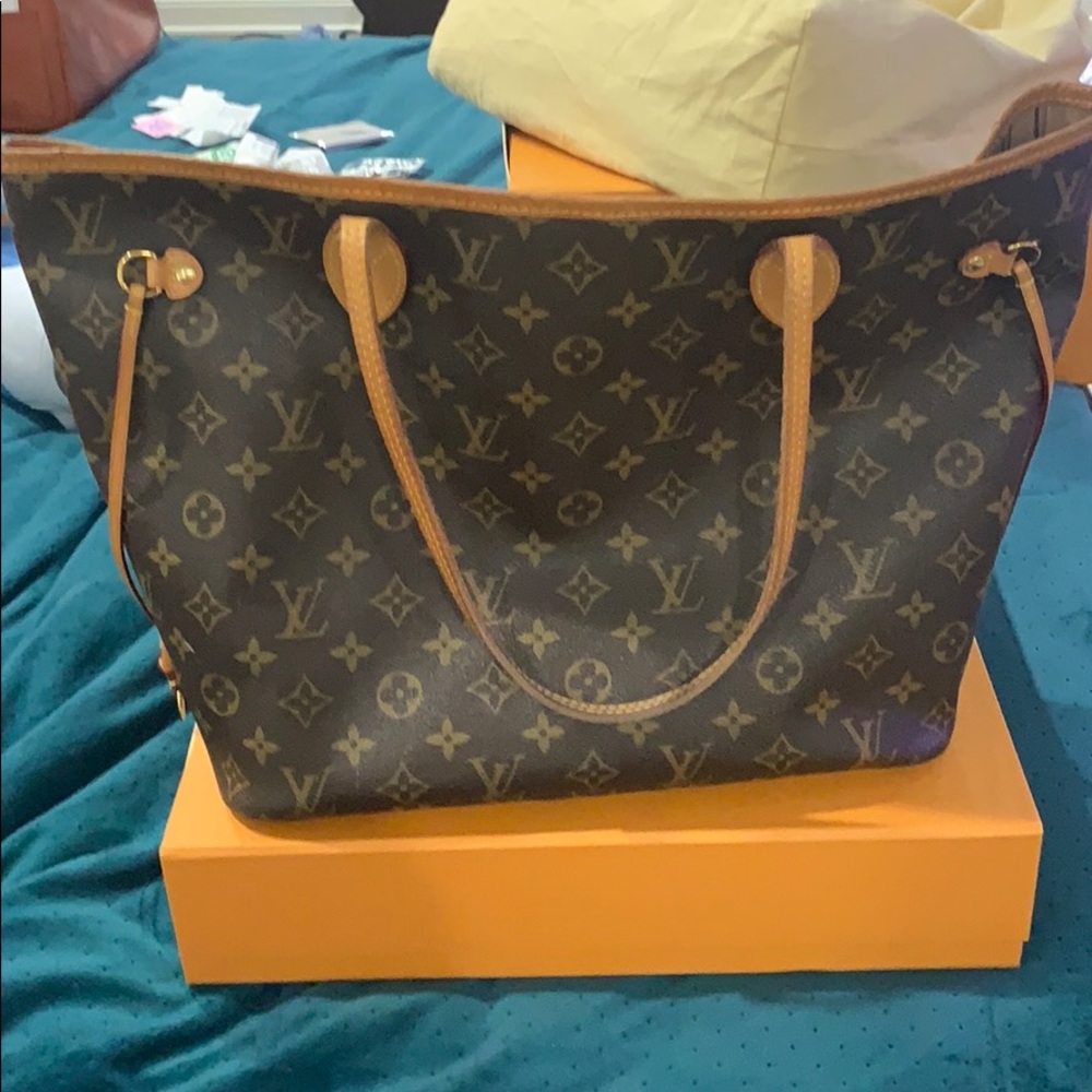 Louis Vuitton Neverfull MM